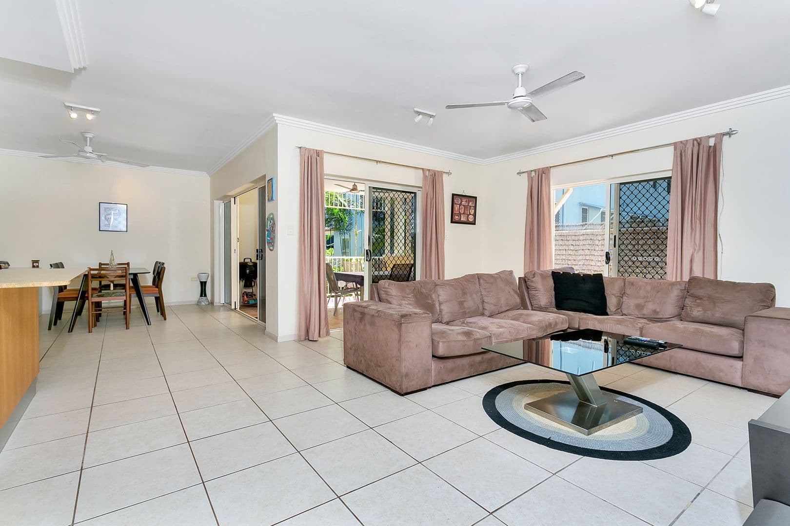 74-77 Arlington Esplanade, Clifton Beach QLD 4879, Clifton Beach - Thumbnail 4