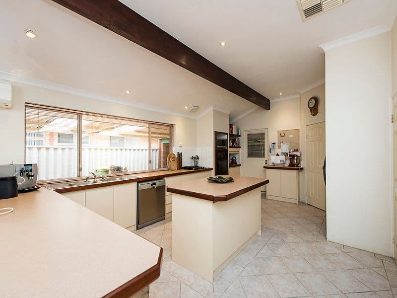20 Argonaut Avenue, Waikiki WA 6169, Waikiki - Thumbnail 2