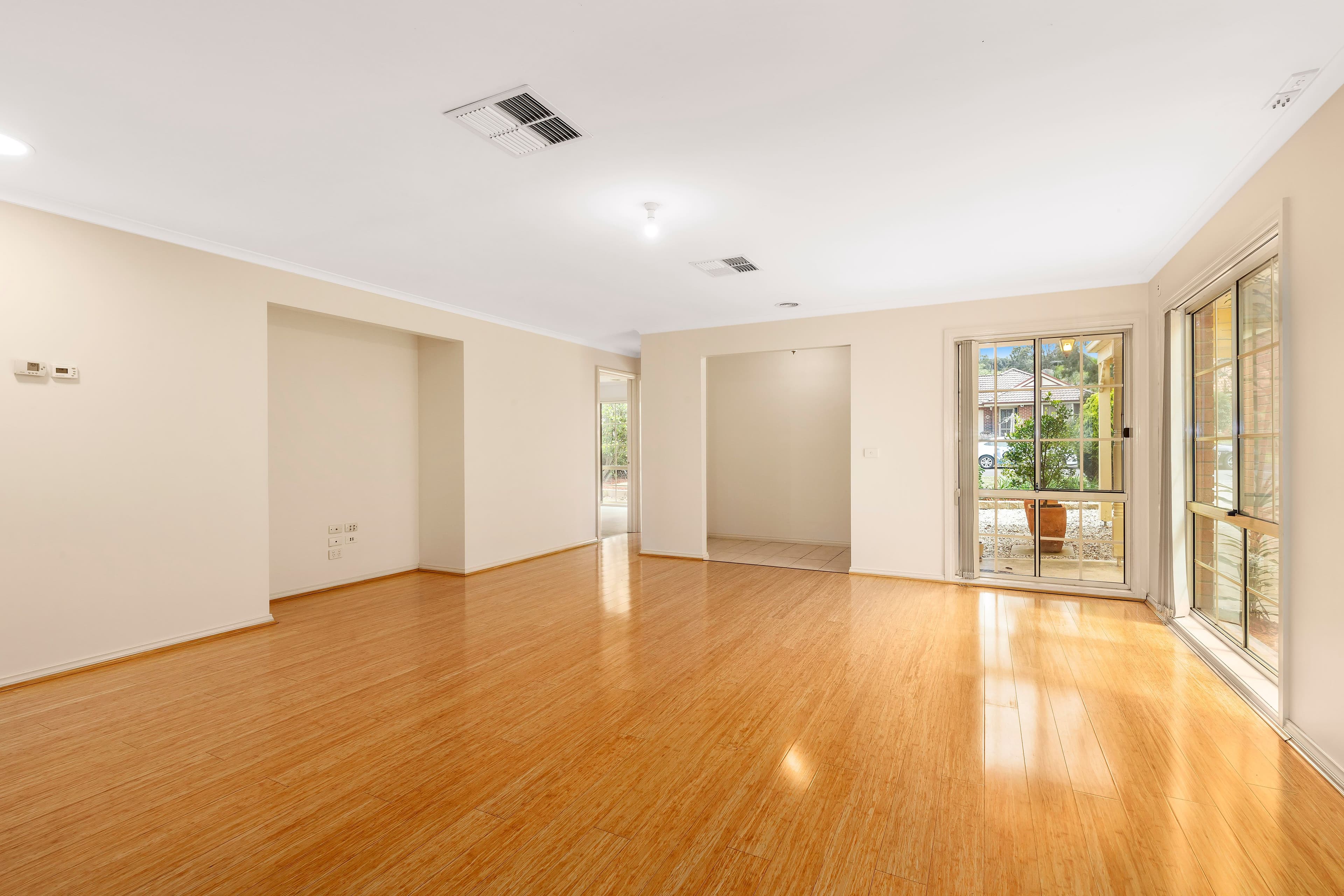 48 Trinity Way, South Morang VIC 3752, South Morang - Thumbnail 2