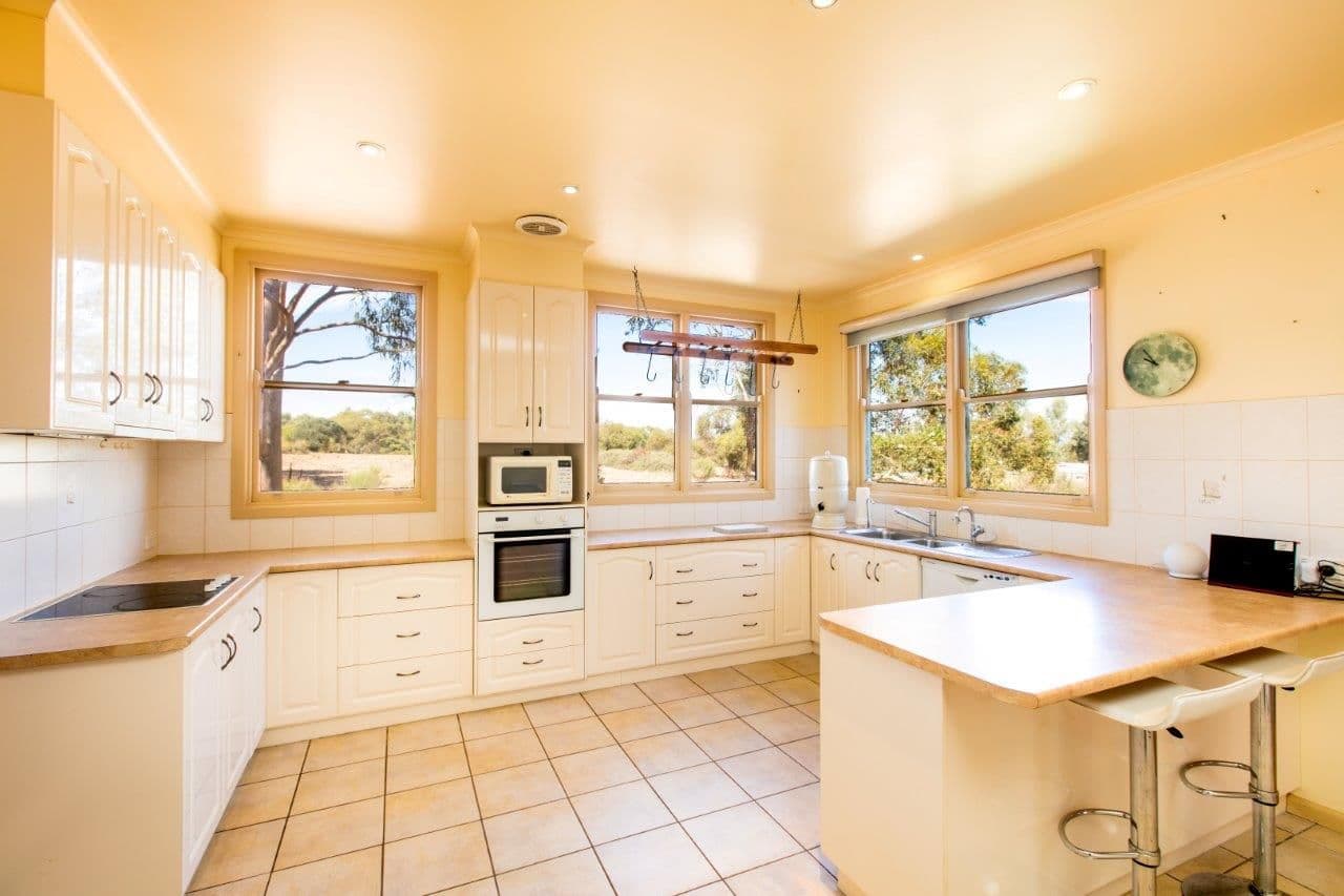 33B Morris Road, Koorlong VIC 3501, Koorlong - Thumbnail 7