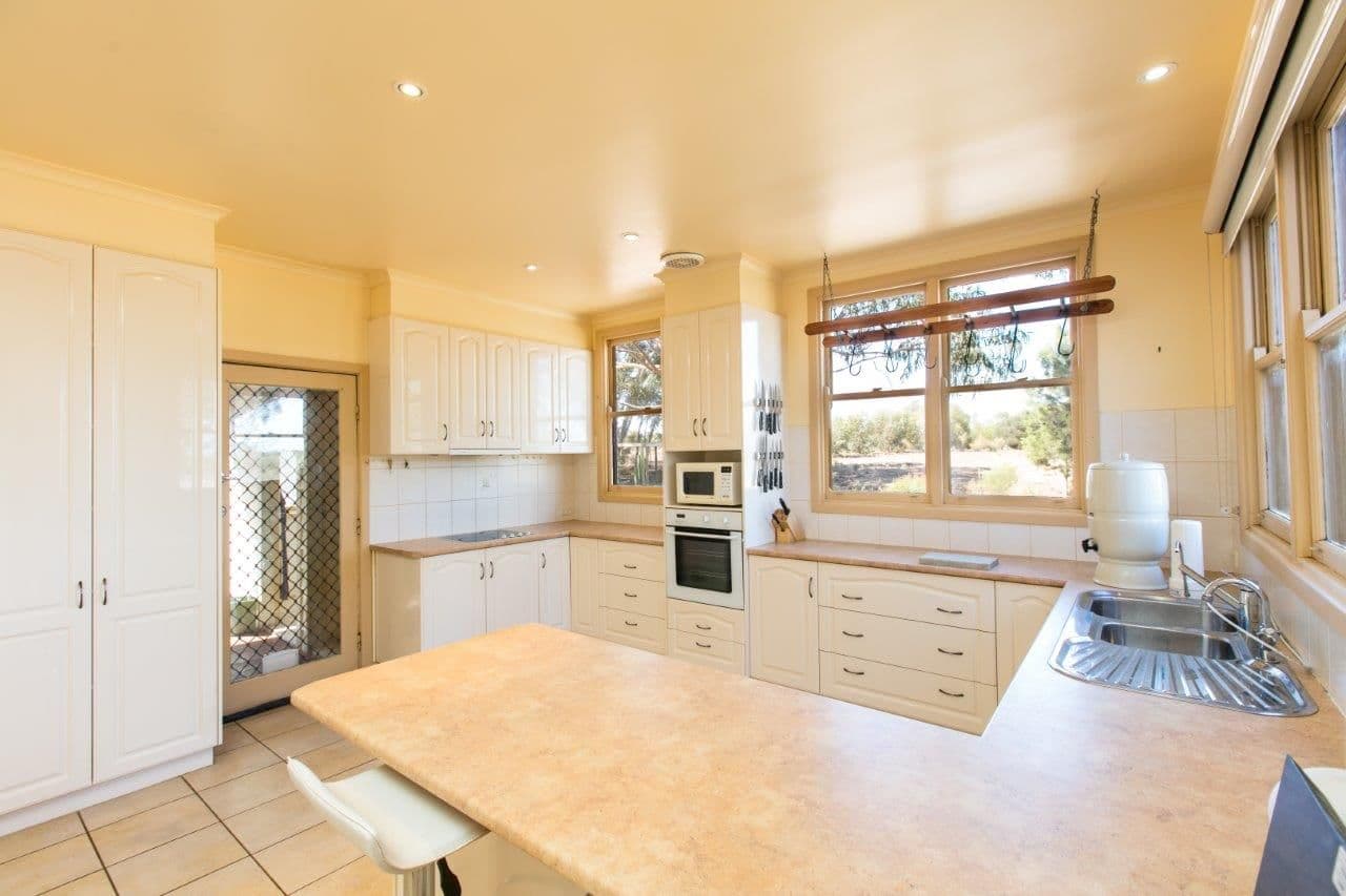 33B Morris Road, Koorlong VIC 3501, Koorlong - Thumbnail 8