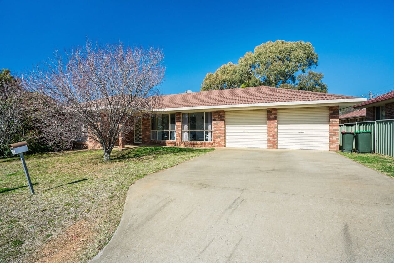 10 Glendower Close, Armidale - Image 1