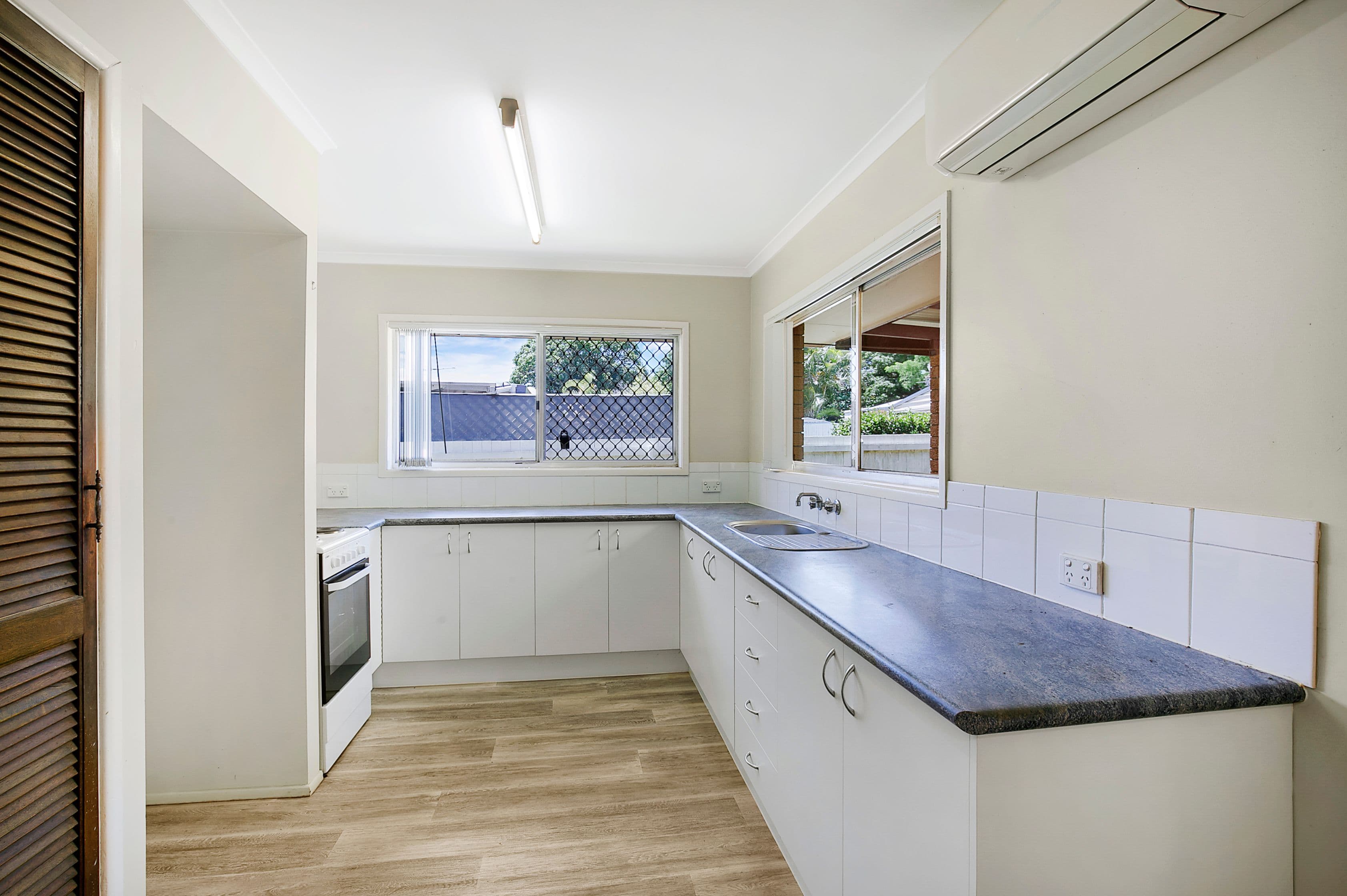 162 Cane Street, Redland Bay QLD 4165, Redland Bay - Thumbnail 4
