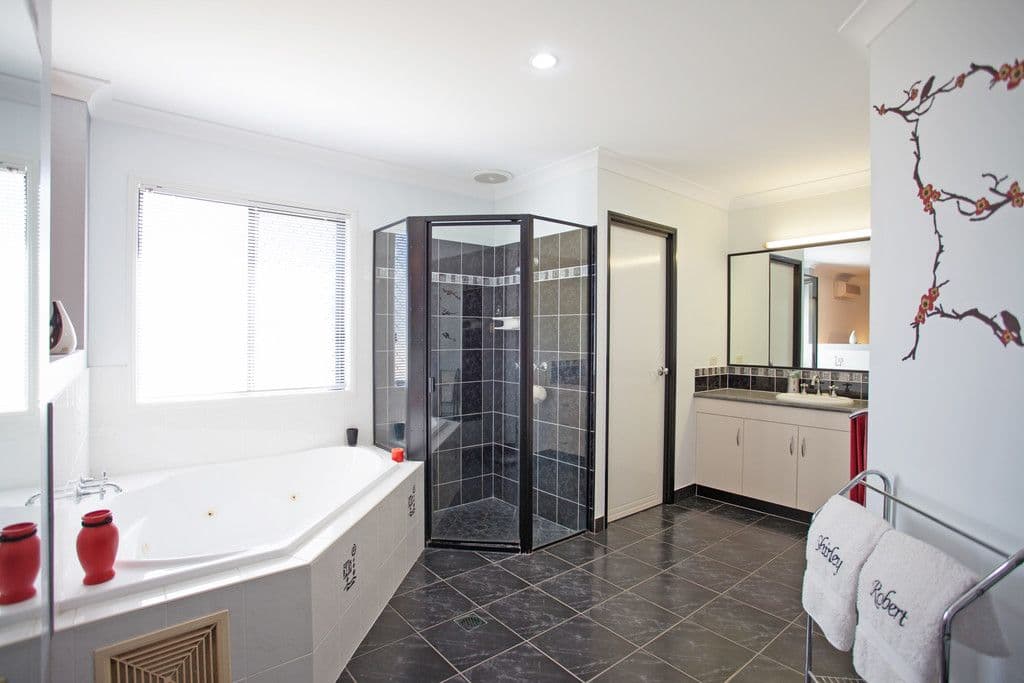 18 Wilcox Street, Eimeo QLD 4740, Eimeo - Thumbnail 8
