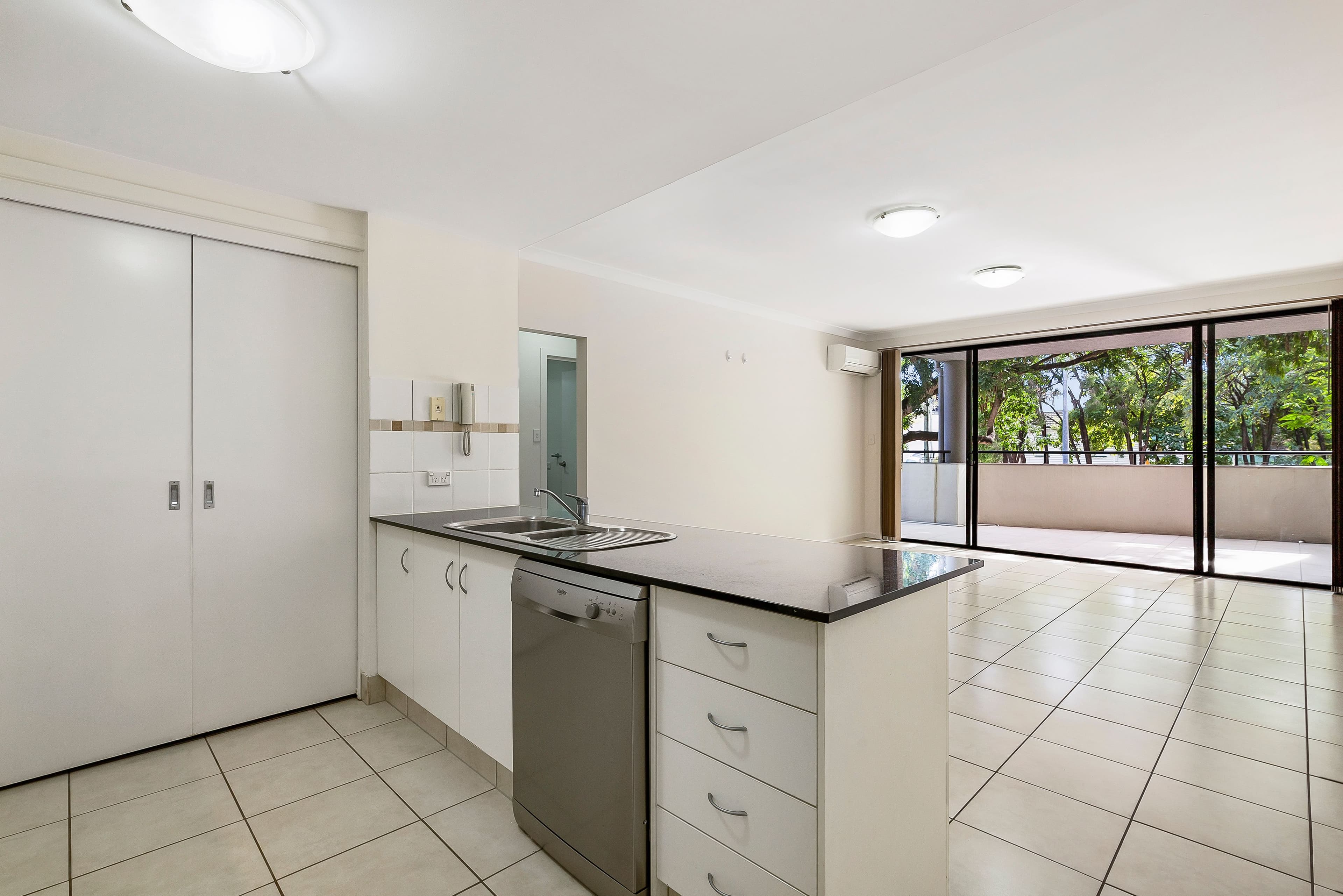 19 BRADBURY Street, Nundah QLD 4012, Nundah - Thumbnail 4