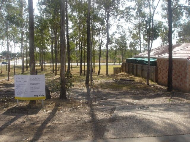 13 Bloodwood Place, REDBANK PLAINS QLD 4301, Redbank - Thumbnail 2