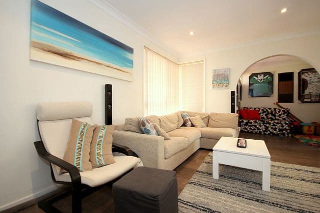 3 Lincoln Road, GEORGES HALL NSW 2198, Georges Hall - Thumbnail 2