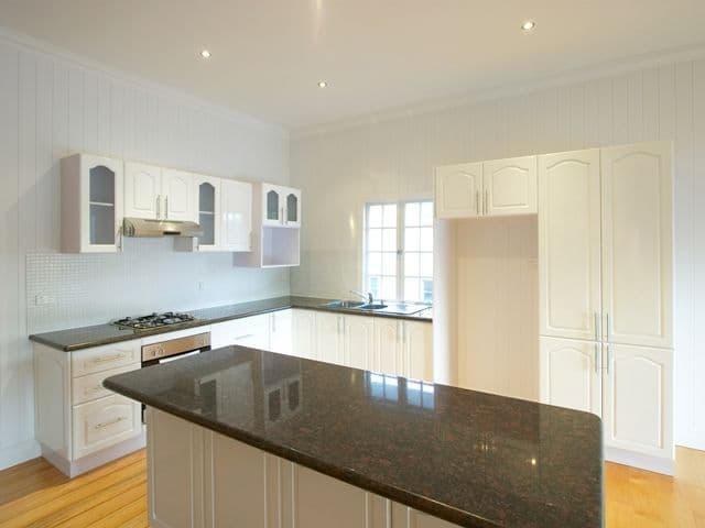 18  Park Road, GRACEVILLE QLD 4075, Graceville - Thumbnail 2