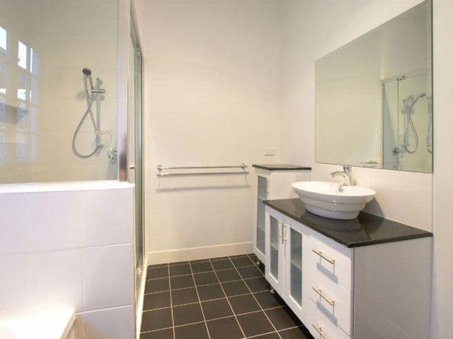 18  Park Road, GRACEVILLE QLD 4075, Graceville - Thumbnail 6