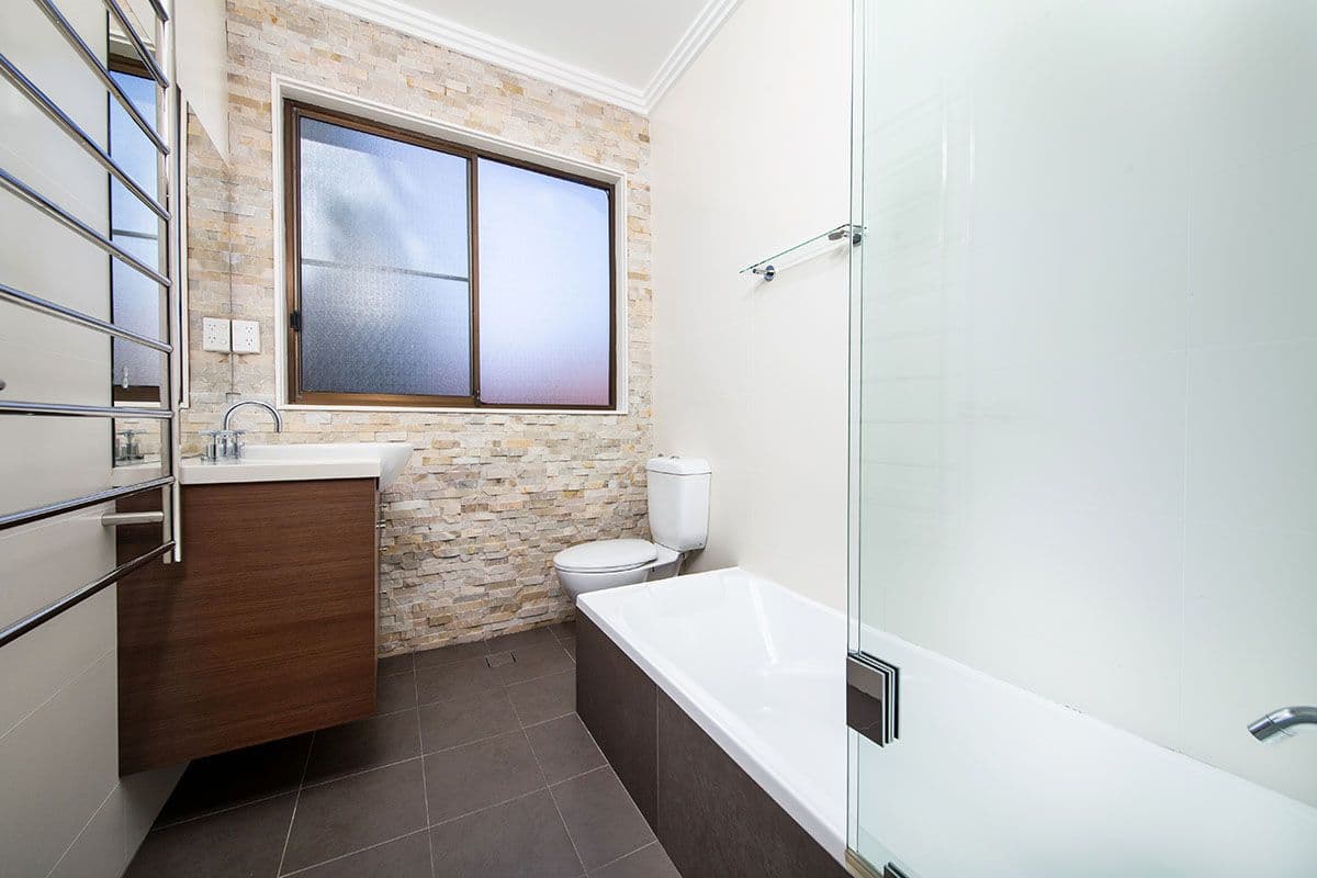 13 Wolstenholme Avenue, Gymea - Thumbnail 5