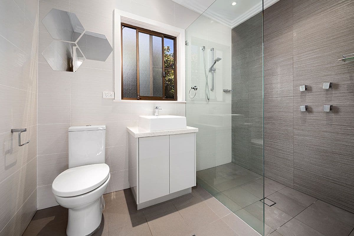 13 Wolstenholme Avenue, Gymea - Thumbnail 6