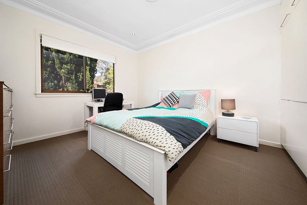 13 Wolstenholme Avenue, Gymea - Thumbnail 7