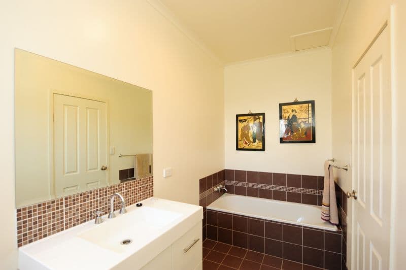190 Oaka Street, GLADSTONE QLD 4680, South Gladstone - Thumbnail 4