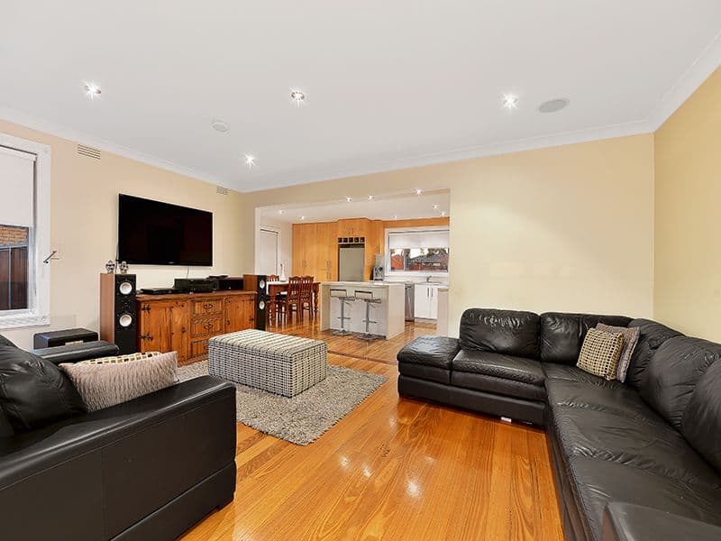 183 Wilson Boulevard, Reservoir VIC 3073, Reservoir - Thumbnail 2