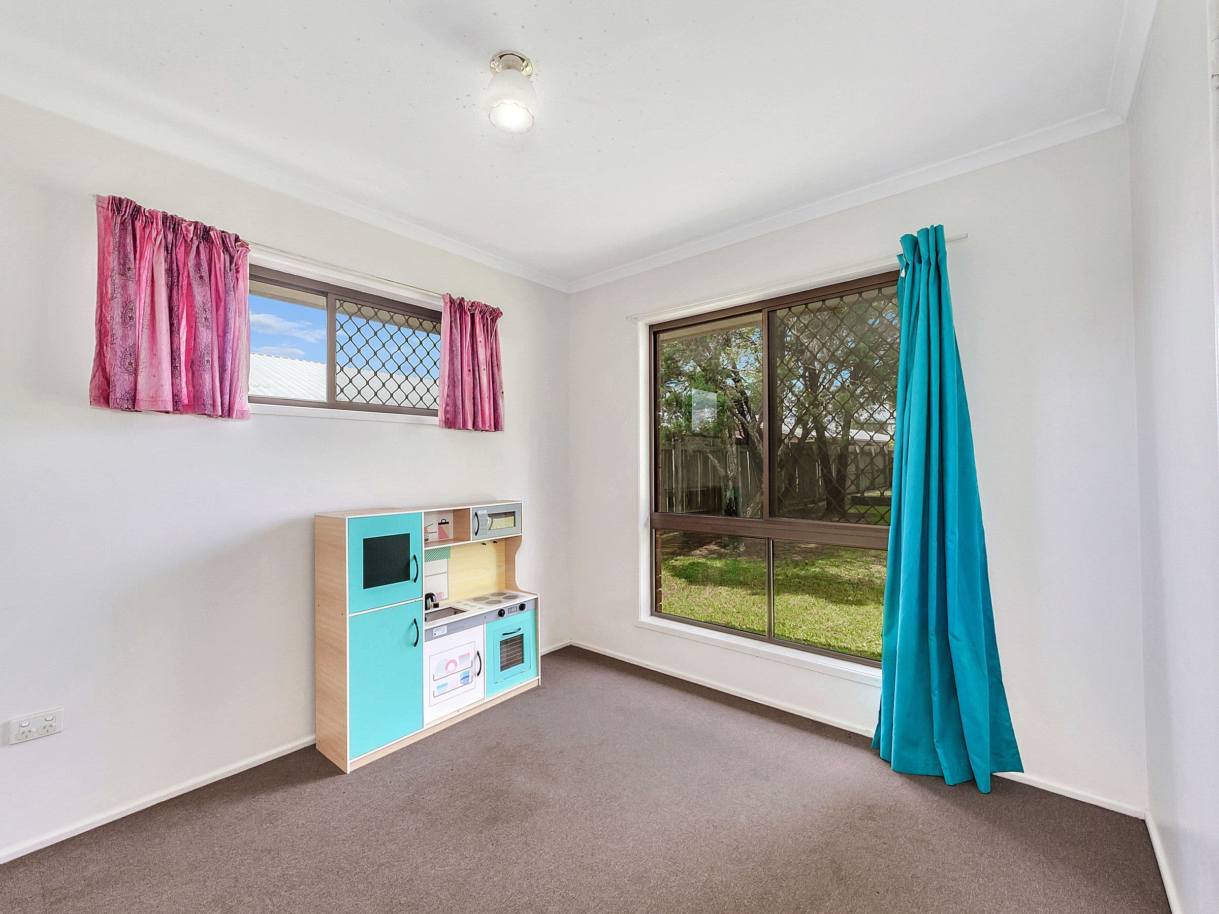 16 Honeysuckle Street, Caboolture QLD 4510, Caboolture - Thumbnail 7