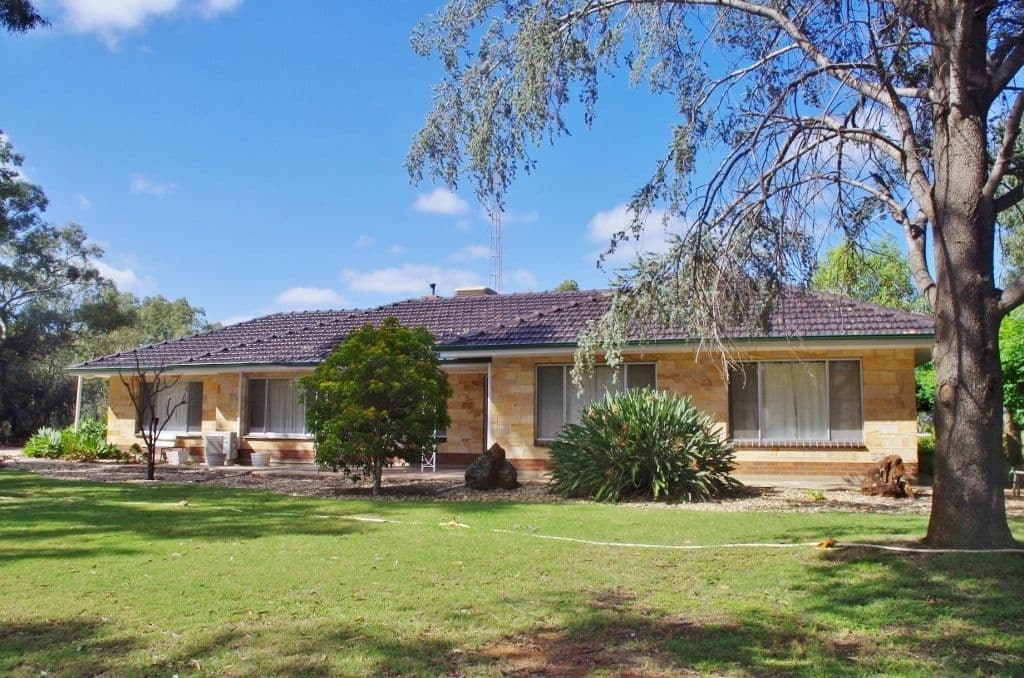 3 Railway Terrace, RENMARK SA 5341, Renmark - Image 1