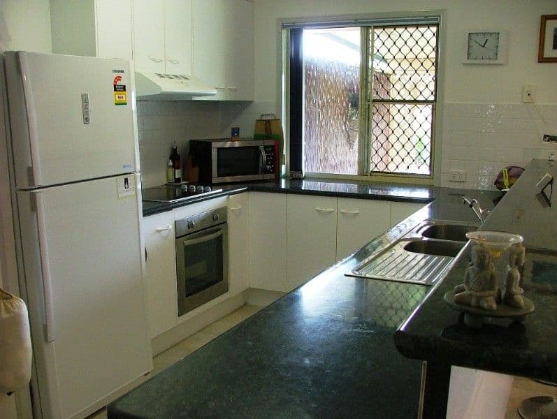 6 Settlers Court, BARGARA QLD 4670, Bargara - Thumbnail 3