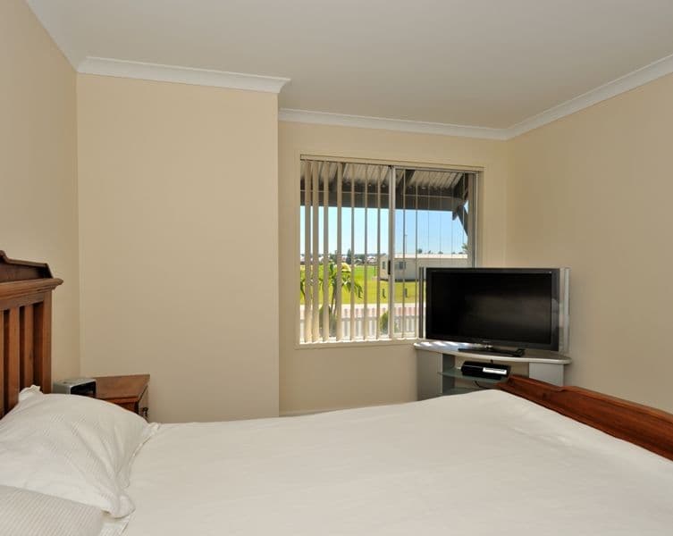 34 Harberton Parkway, ELLENBROOK WA 6069, Ellenbrook - Thumbnail 8