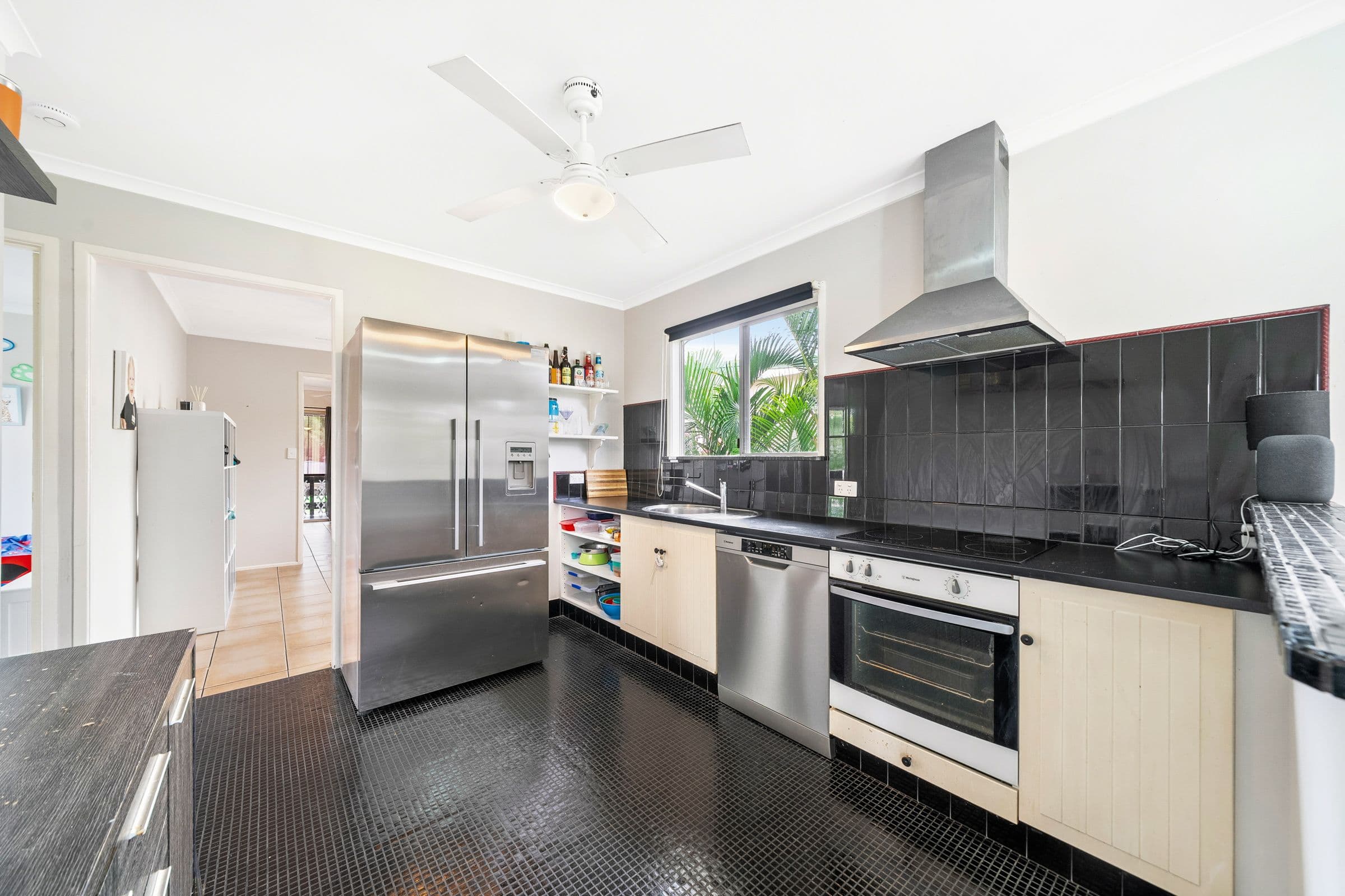 93 Spring Street, Deception Bay QLD 4508, Deception Bay - Thumbnail 4