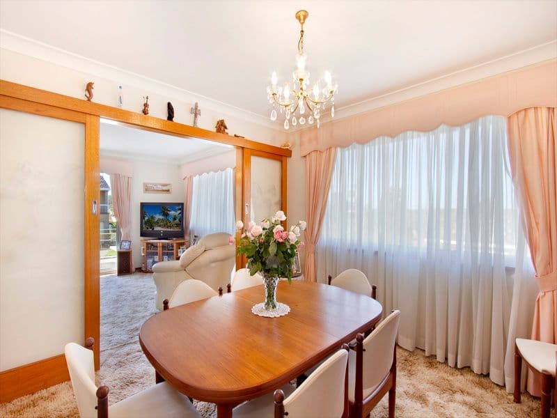 28 Vista Heights Road, MIRANDA NSW 2228, Miranda - Thumbnail 2
