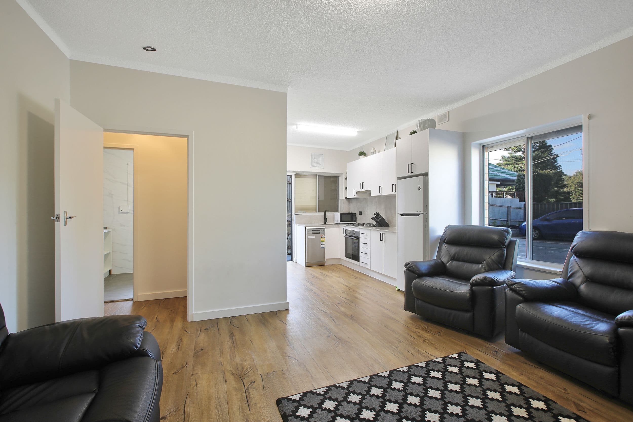 172 Seaview Road, Henley Beach South SA 5022, Henley Beach South - Thumbnail 2