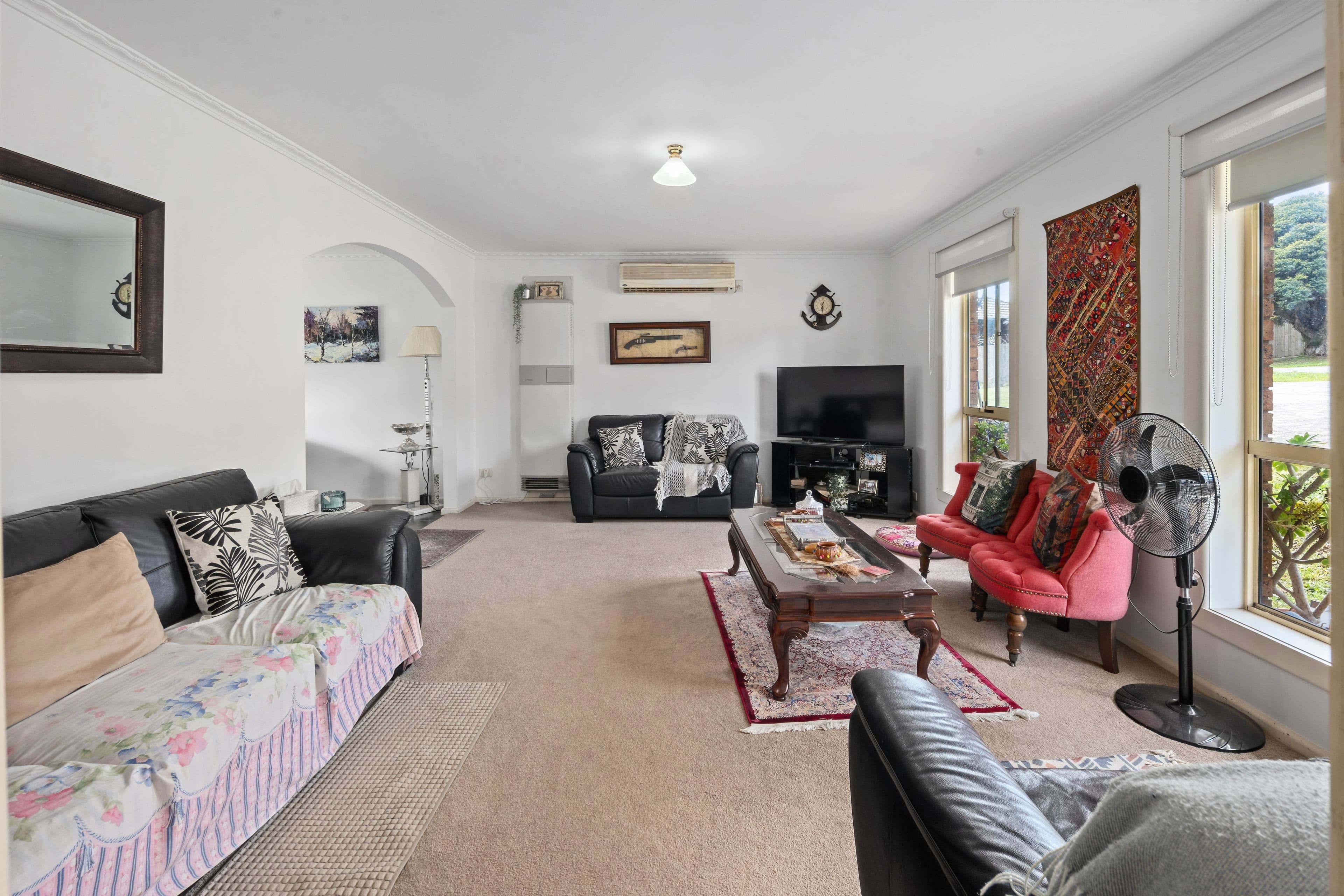 8 Lois Court, Thomastown VIC 3074, Thomastown - Thumbnail 2
