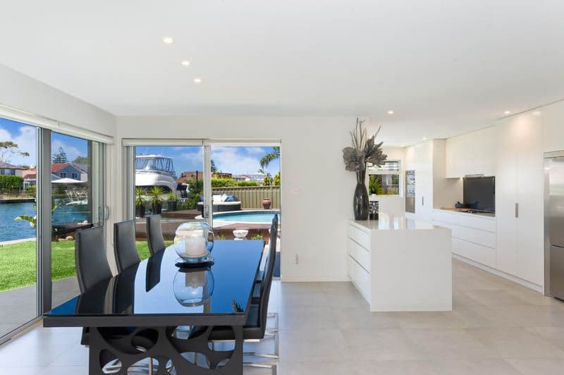 6 Bogan Avenue, Sylvania Waters - Thumbnail 2