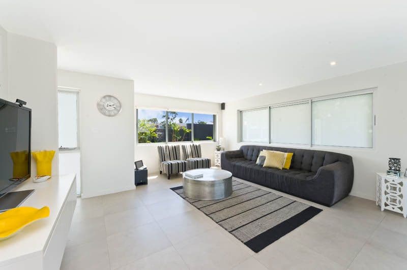 6 Bogan Avenue, Sylvania Waters - Thumbnail 3