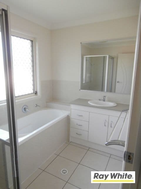 26 Eumundi Street, ORMEAU QLD 4208, Ormeau - Thumbnail 8