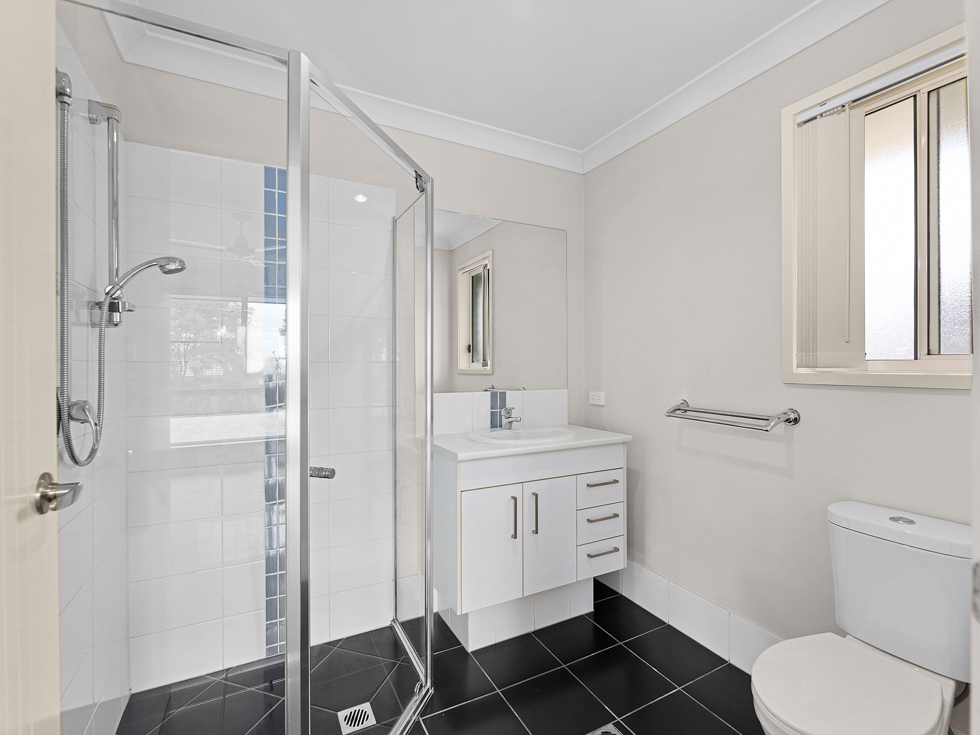 4 Walnut Crescent, Lowood QLD 4311, Lowood - Thumbnail 8