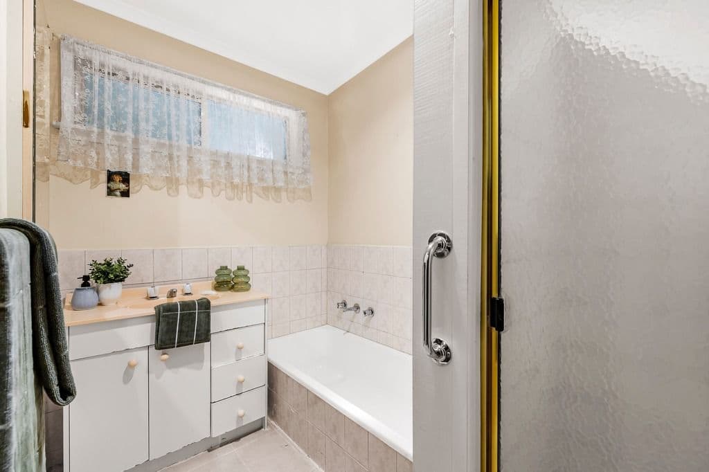 75 Dimboola Road, Broadmeadows VIC 3047, Broadmeadows - Thumbnail 7