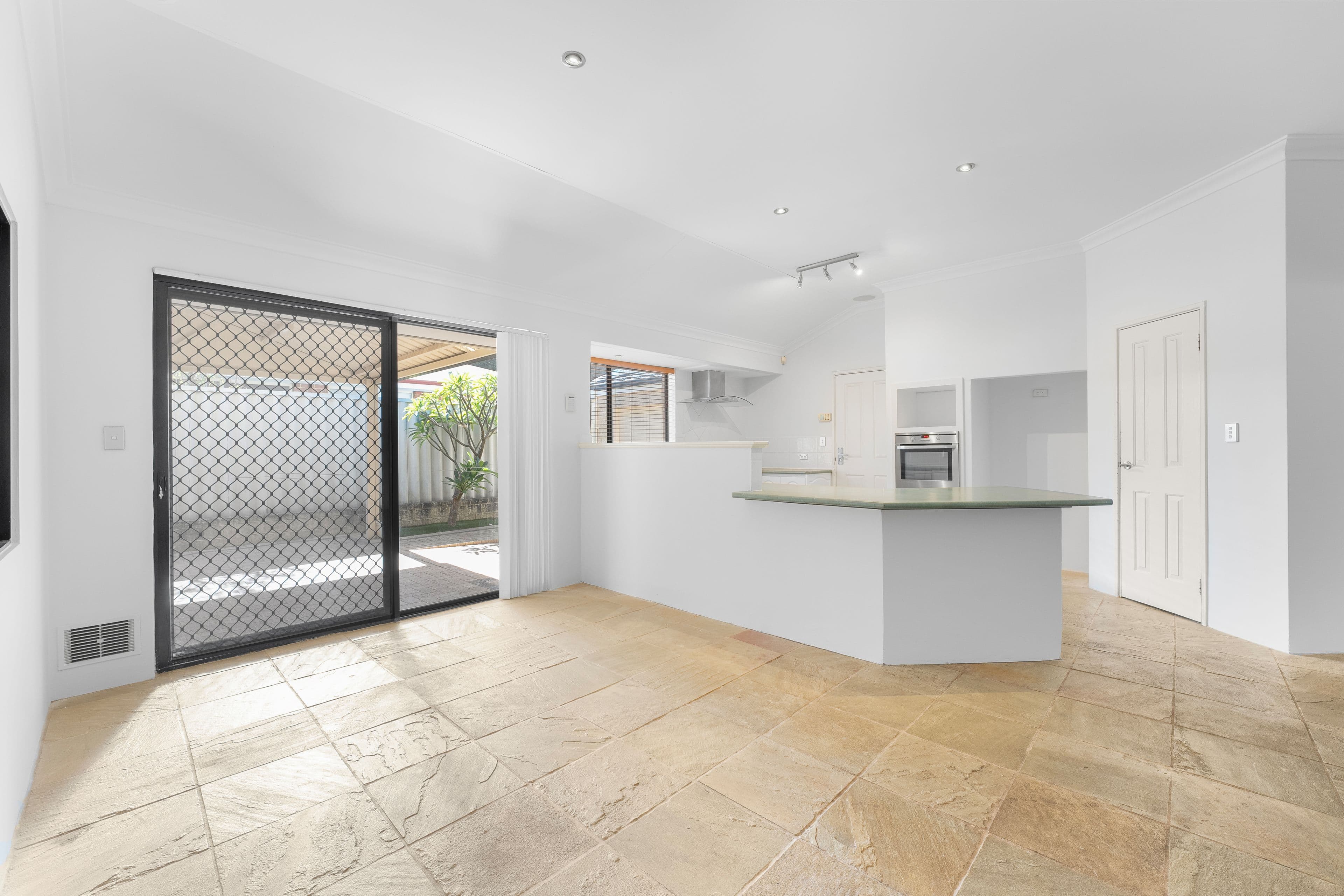 24 Calilly Way, Baldivis WA 6171, Baldivis - Thumbnail 2
