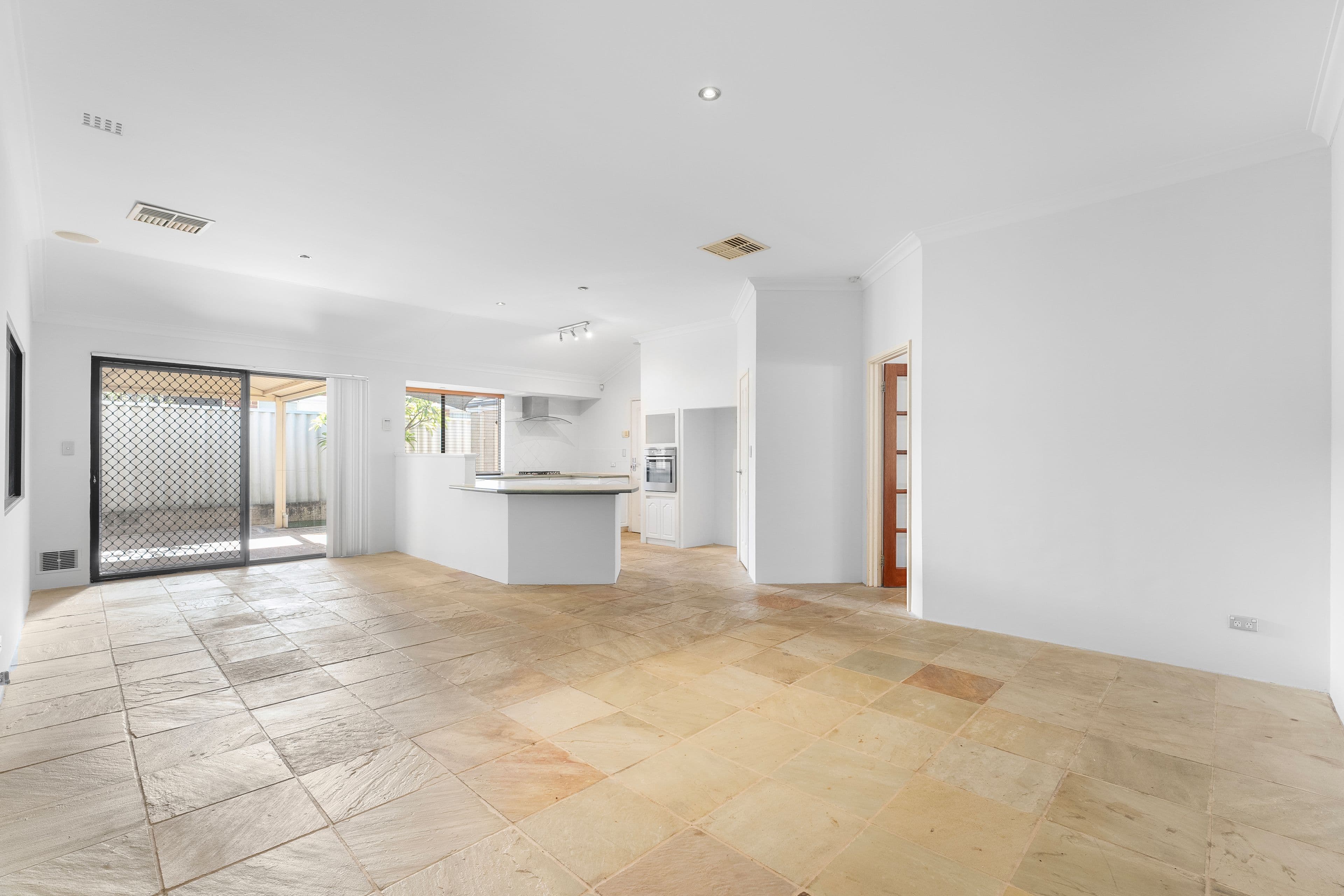 24 Calilly Way, Baldivis WA 6171, Baldivis - Thumbnail 3