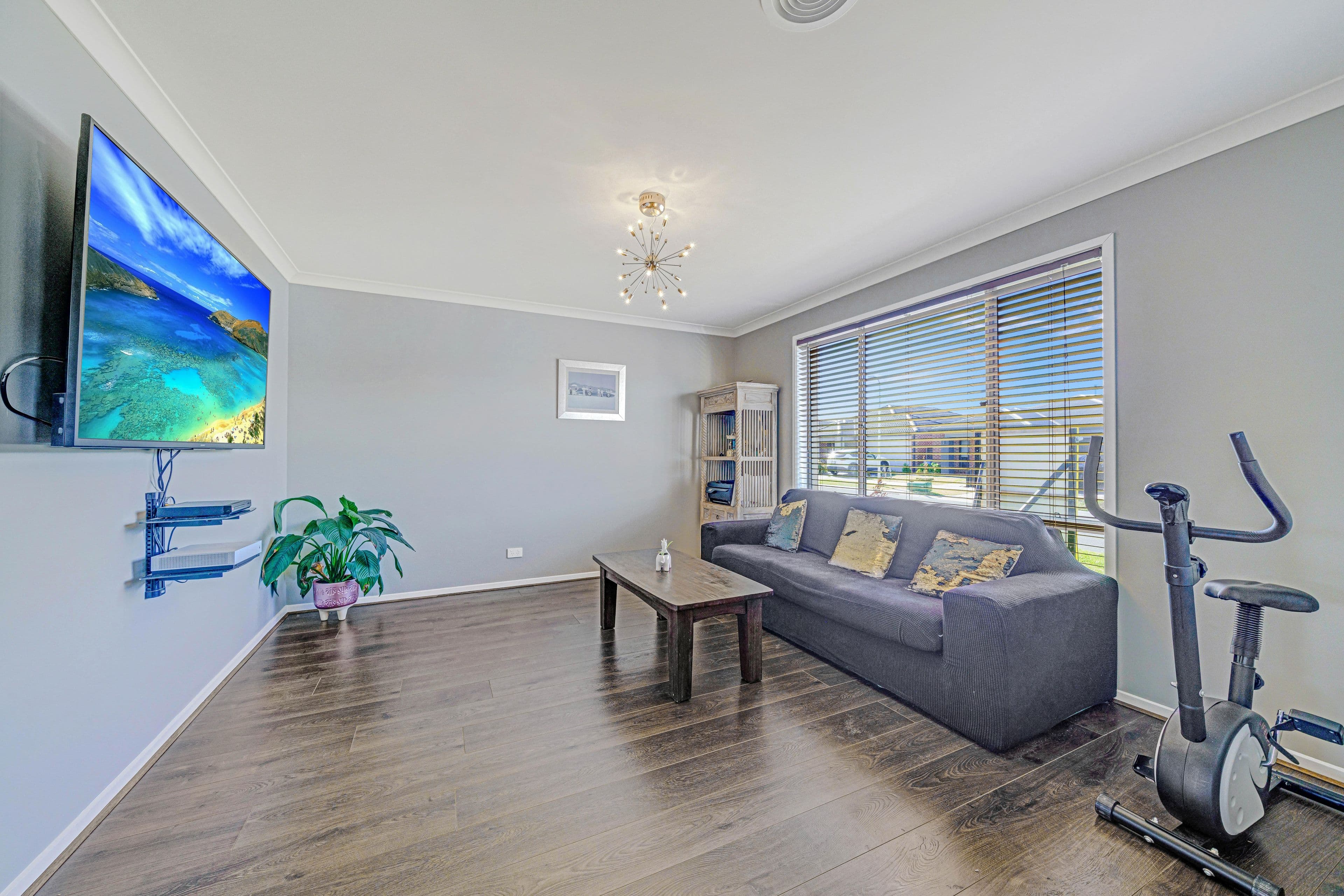 84 Castillo Avenue, Clyde North VIC 3978, Clyde North - Thumbnail 2