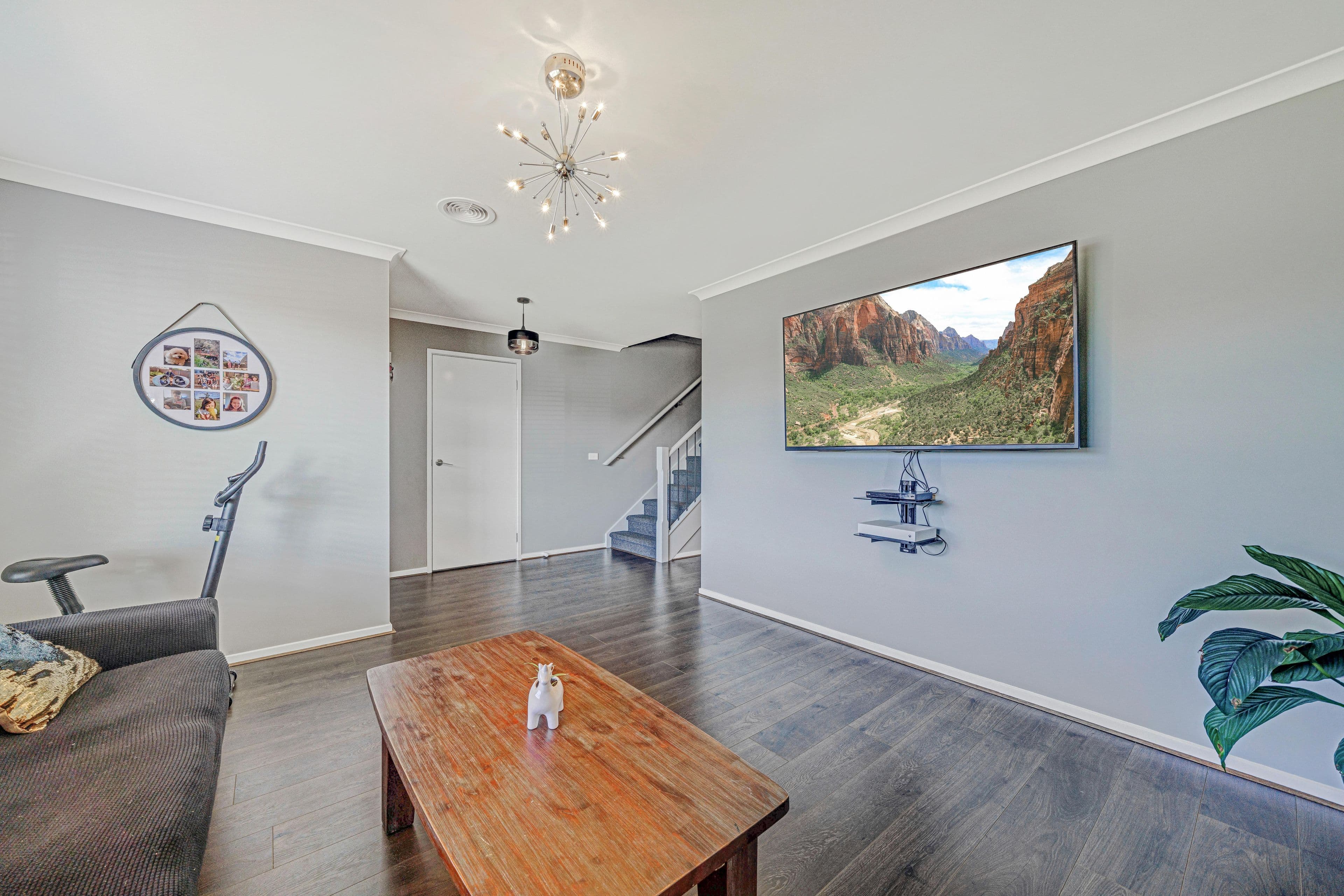 84 Castillo Avenue, Clyde North VIC 3978, Clyde North - Thumbnail 3