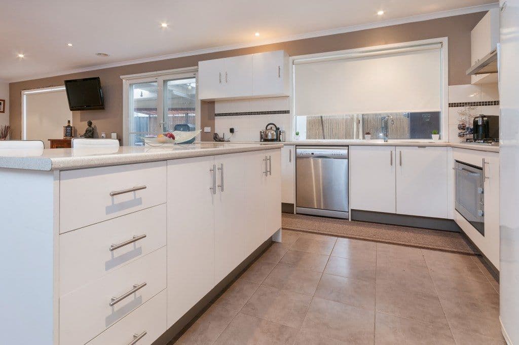 3 Naracoorte Avenue, CRAIGIEBURN VIC 3064, Craigieburn - Thumbnail 2