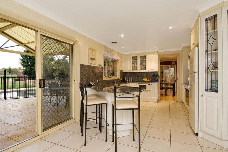 8  Bunya Close, BAULKHAM HILLS NSW 2153, Baulkham Hills - Thumbnail 2