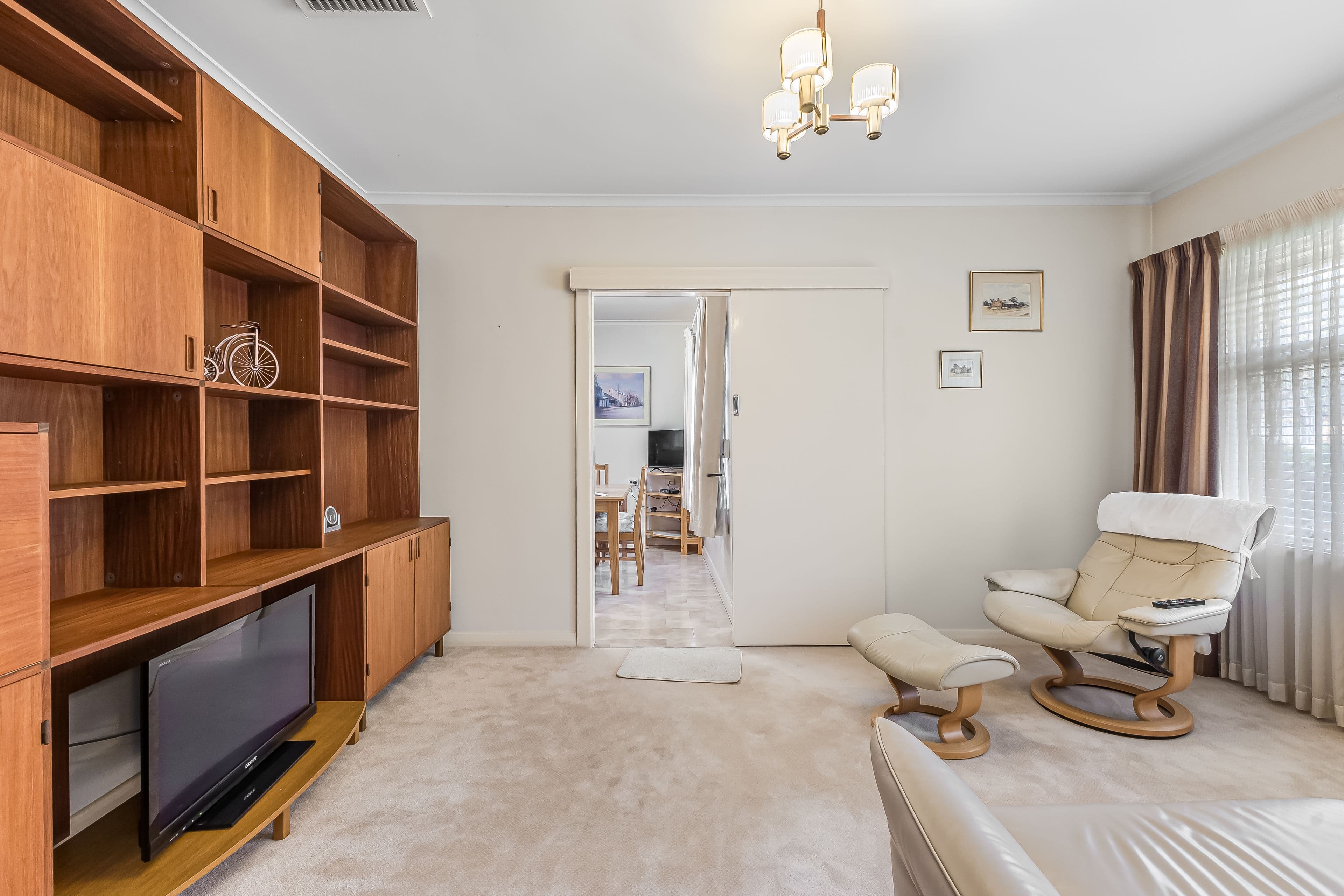 16 Dix Avenue, Marden SA 5070, Marden - Thumbnail 2