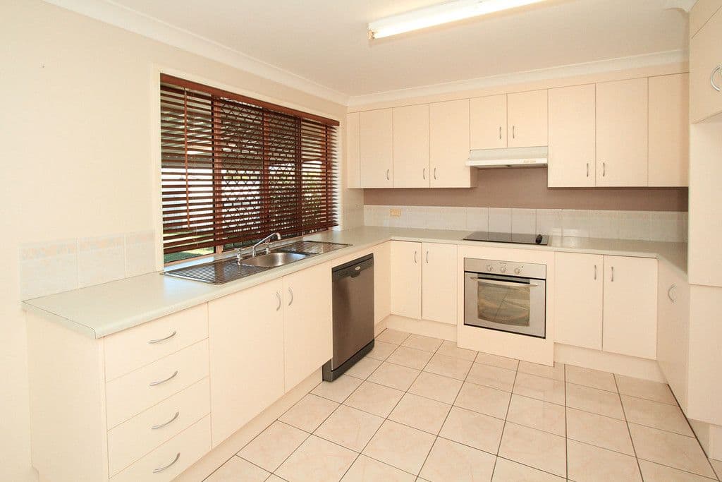 13 Smithwick Street, Norman Gardens QLD 4701, Norman Gardens - Thumbnail 3