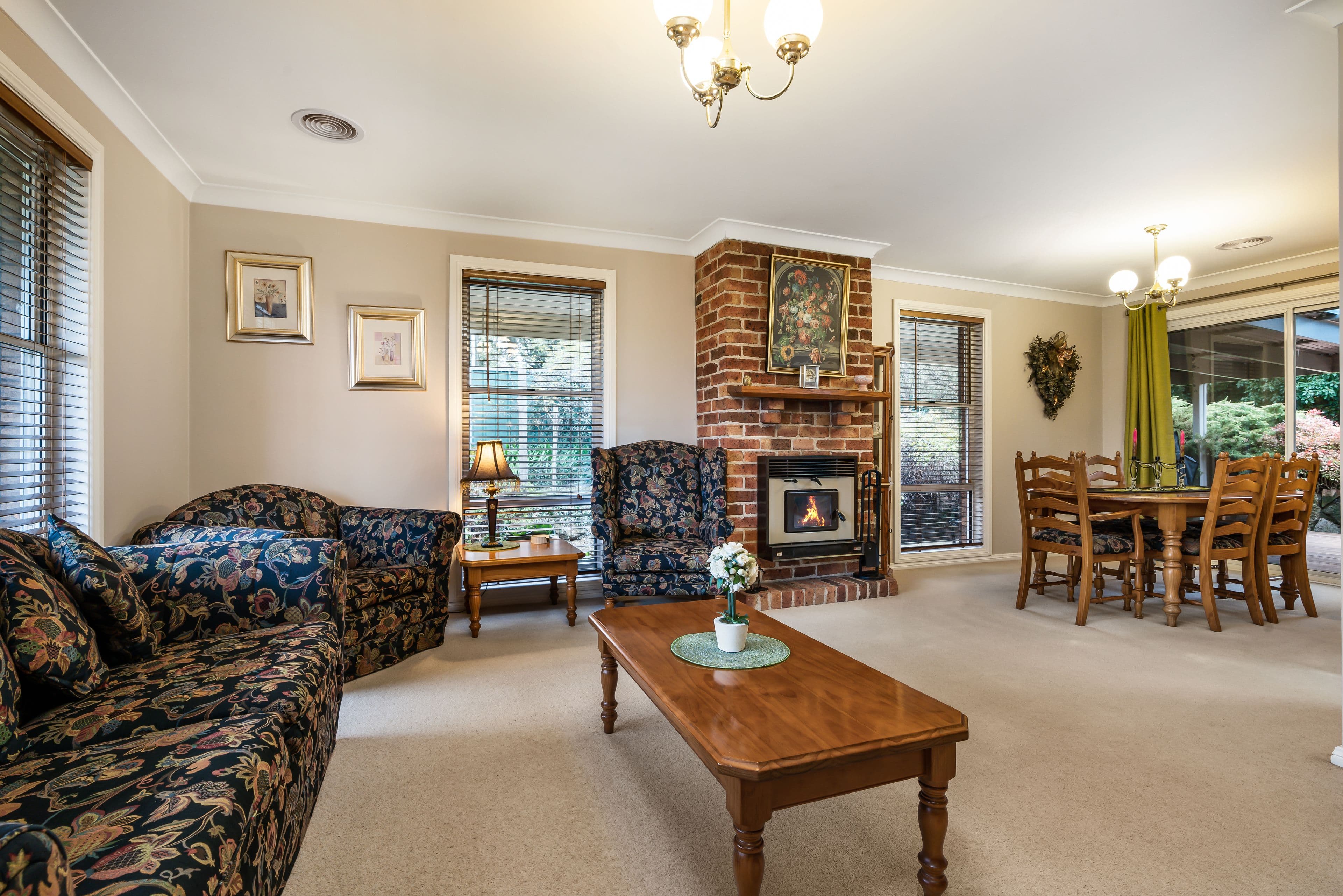 93-95 Curtis Street, Oberon NSW 2787, Oberon - Thumbnail 2