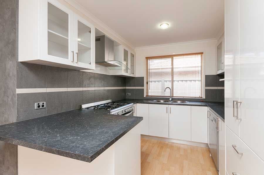 37 Yarcombe Crescent, Craigieburn VIC 3064, Craigieburn - Thumbnail 2