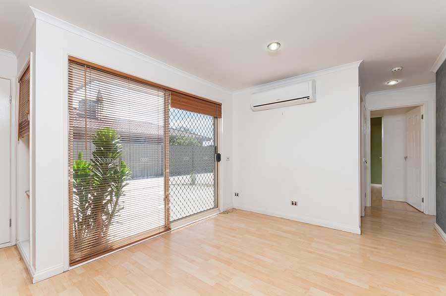 37 Yarcombe Crescent, Craigieburn VIC 3064, Craigieburn - Thumbnail 3