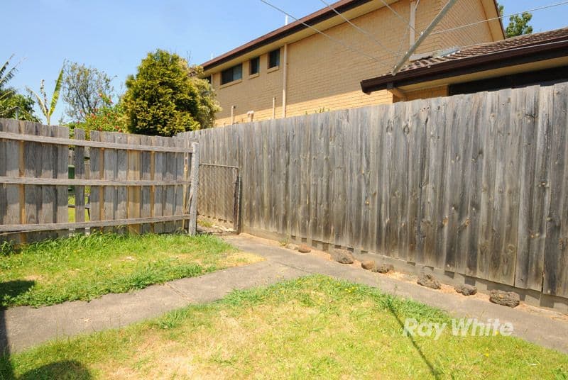 10 Namur Street, NOBLE PARK VIC 3174, Noble Park - Thumbnail 3