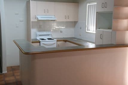6 Neptune Street, TANNUM SANDS QLD 4680, Tannum Sands - Thumbnail 2