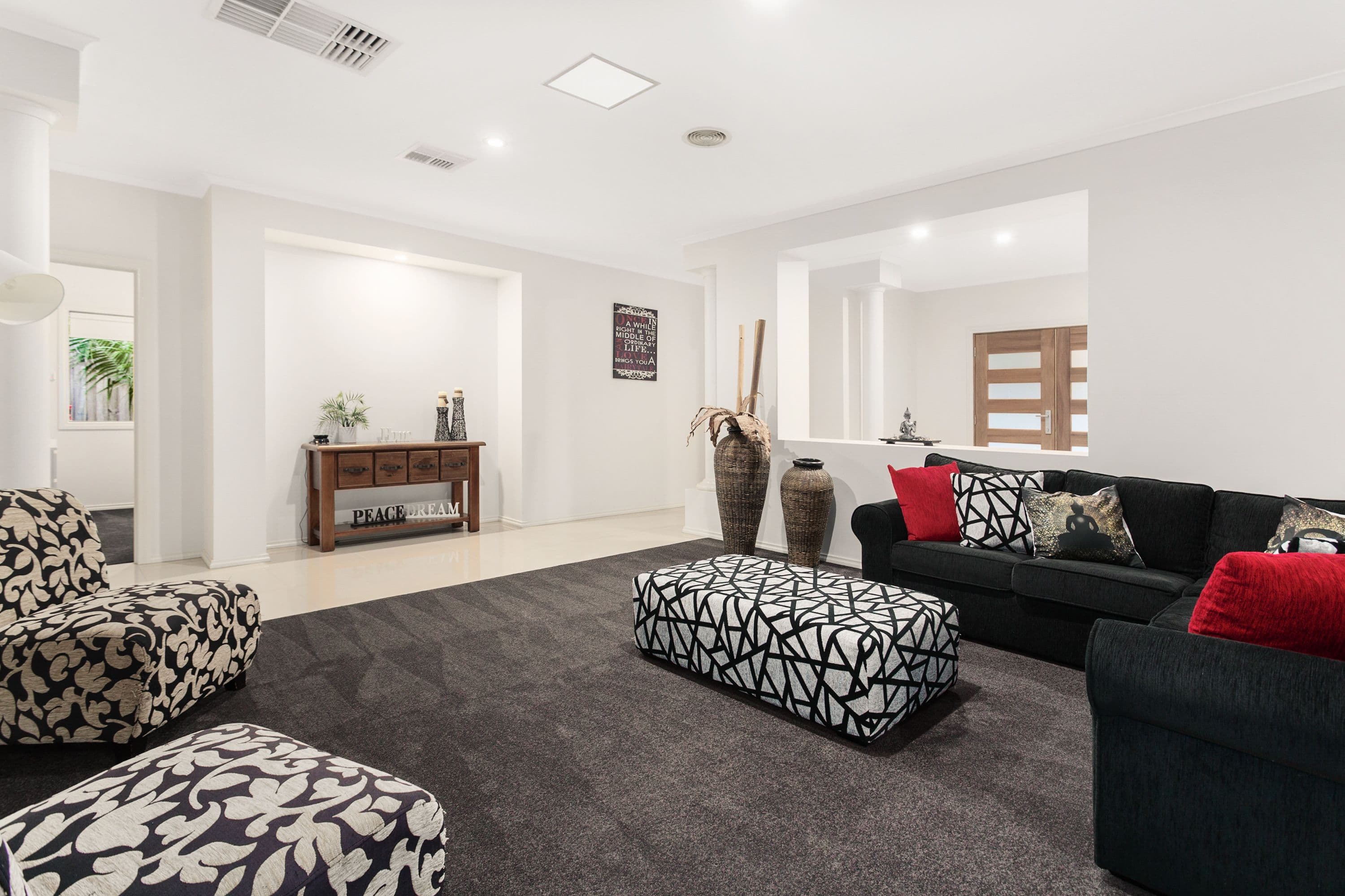 20 Stockmans Circuit, Pakenham VIC 3810, Pakenham - Thumbnail 2