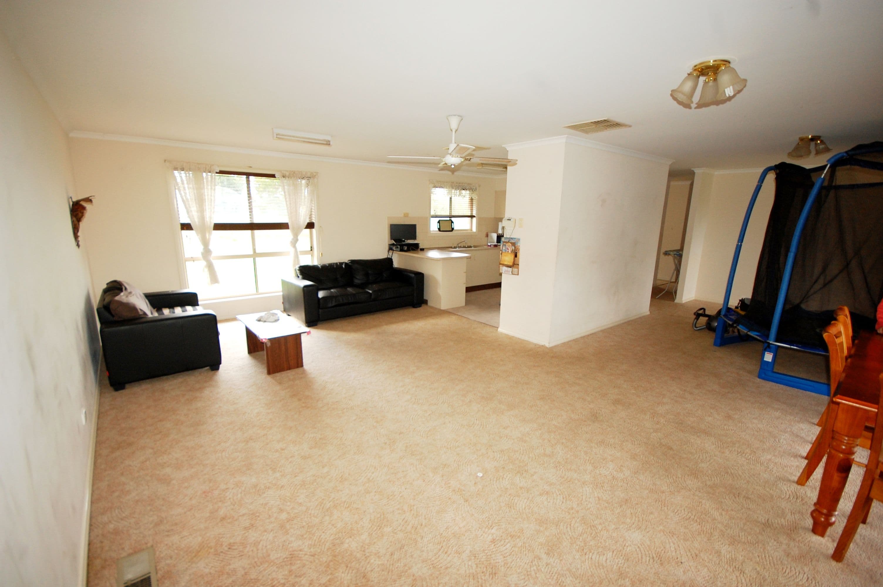 13 Henry Street, Yenda - Thumbnail 3