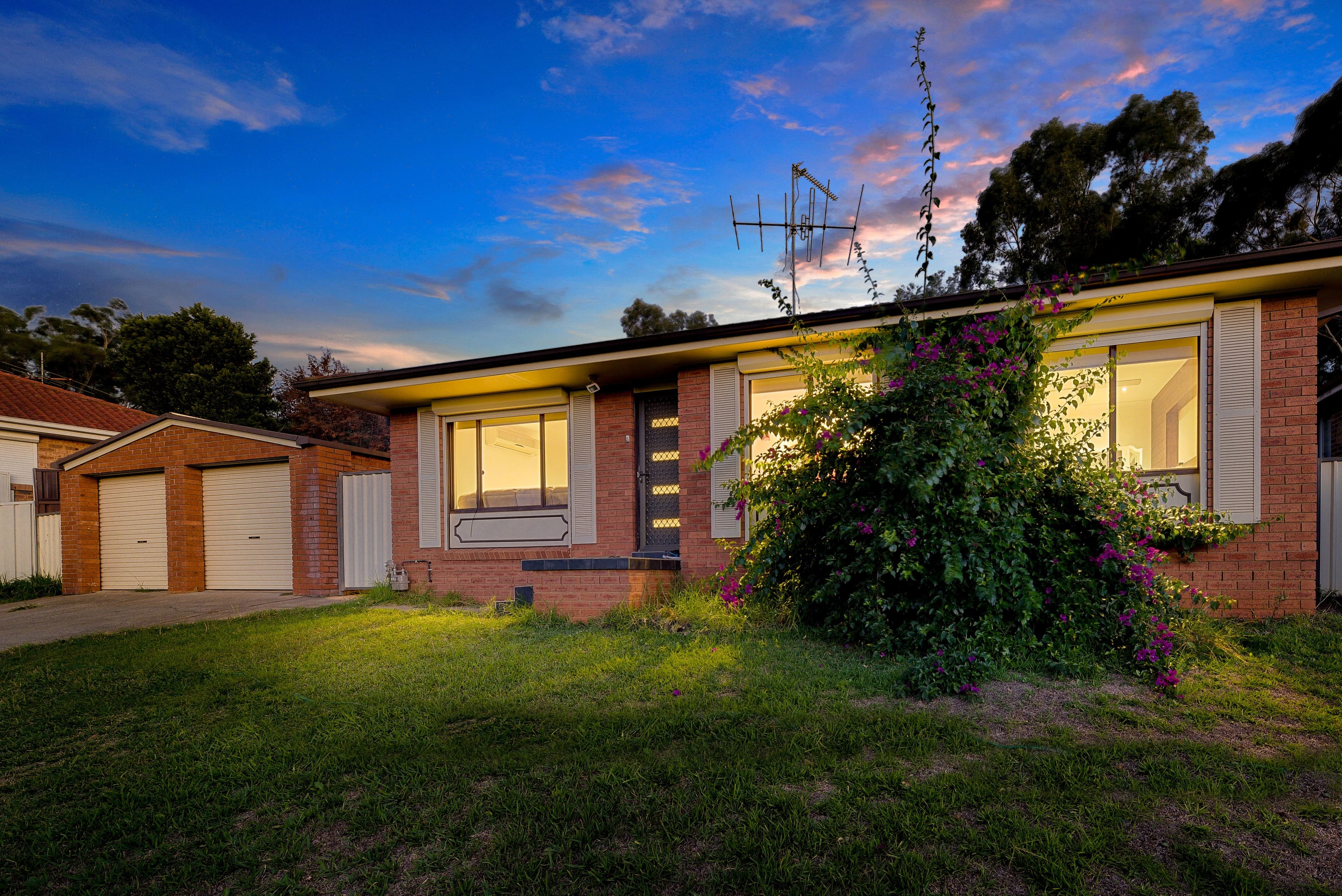 16 Peridot Close, Eagle Vale - Image 1
