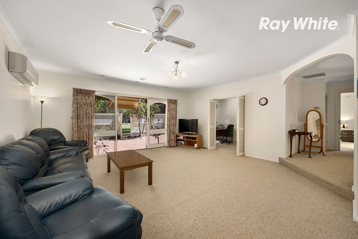 2 Nambrok Close, Dingley Village VIC 3172, Dingley Village - Thumbnail 2