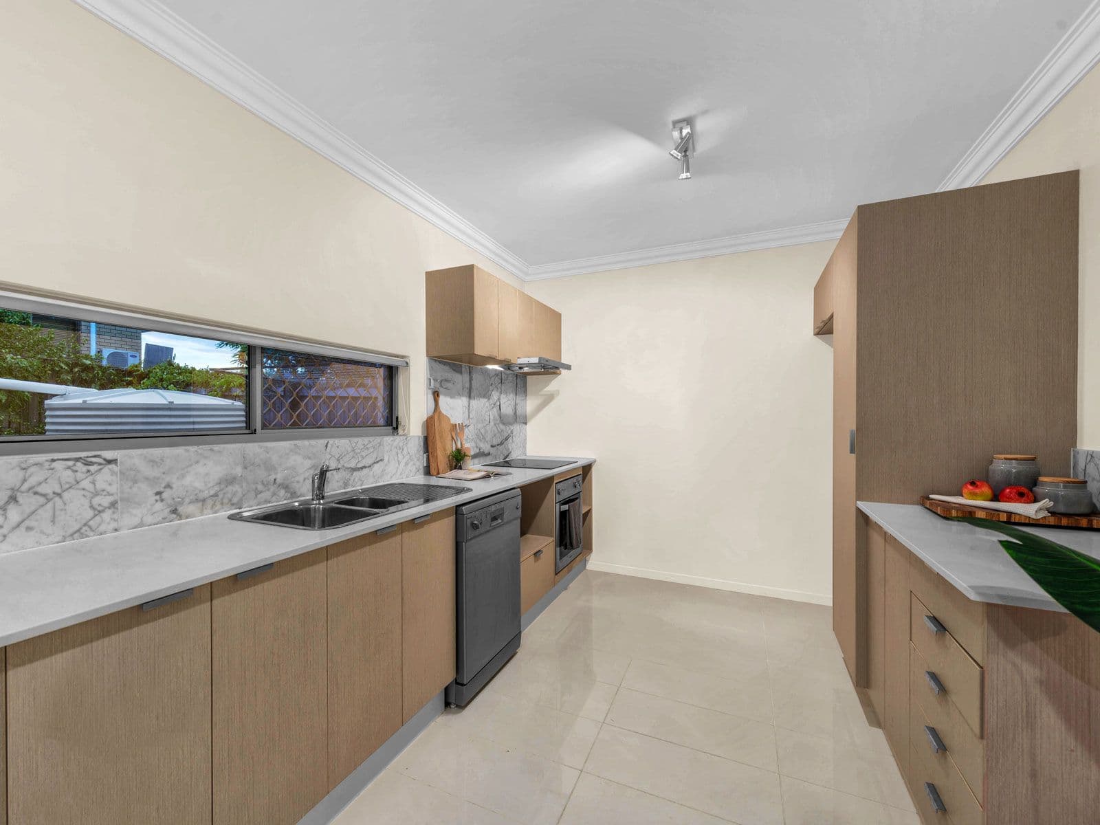 61 Shakespeare Street, Coorparoo QLD 4151, Coorparoo - Thumbnail 3