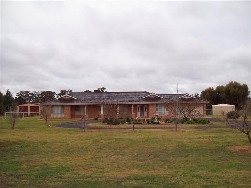2R  Nocoleche Drive, DUBBO NSW 2830, Dubbo - Image 1